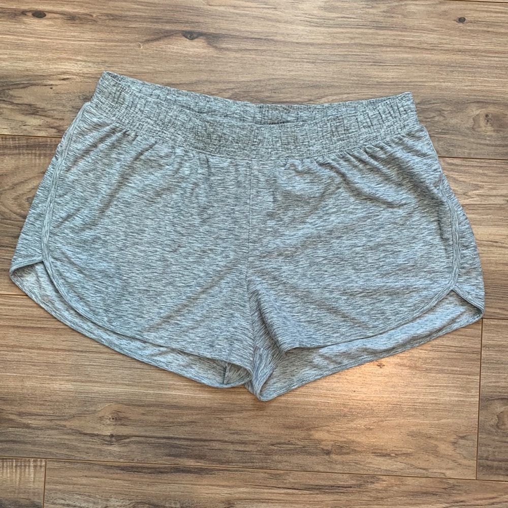 Old Navy Size M active shorts womens